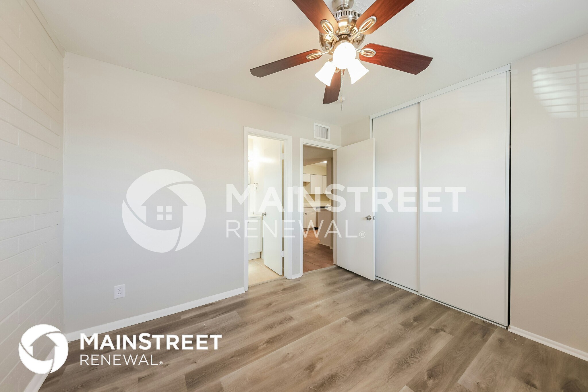 Building Photo - 4714 N 49th Dr