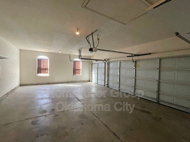 Building Photo - 5700 Shiloh Dr