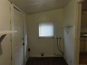 Building Photo - 2026 W Birch Ave