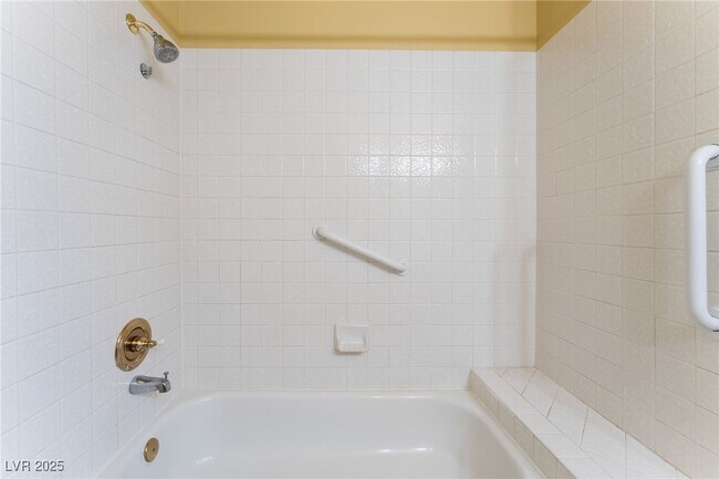 Building Photo - 8233 Arch Bay Ln
