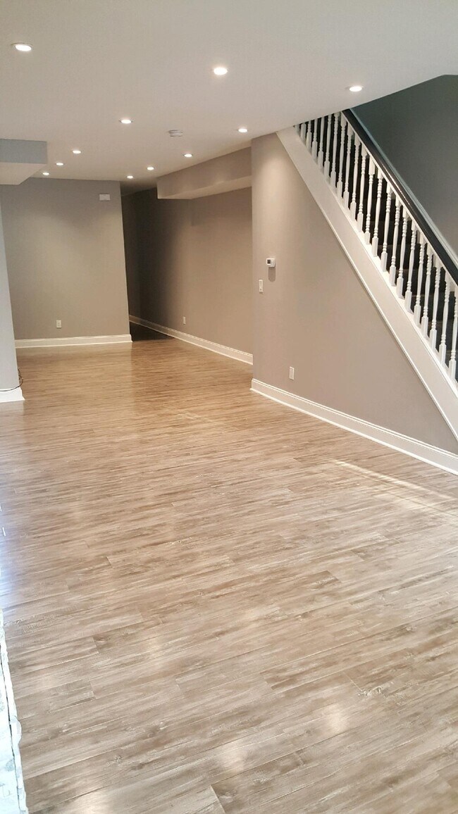 Living & Dining Room - 1267 Park Blvd