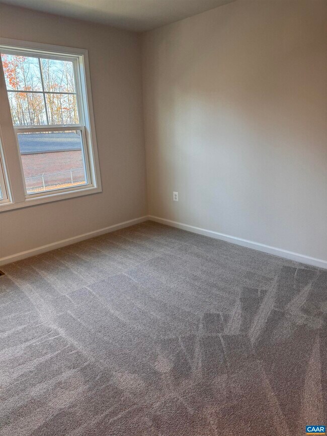 Building Photo - 2225 Woodburn Rd