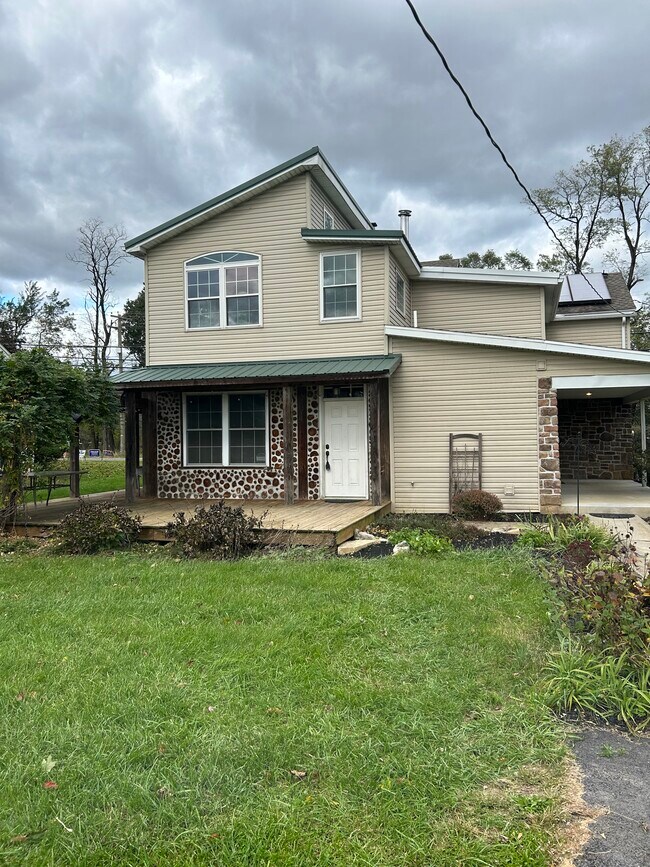 Building Photo - 60 Carlisle Rd