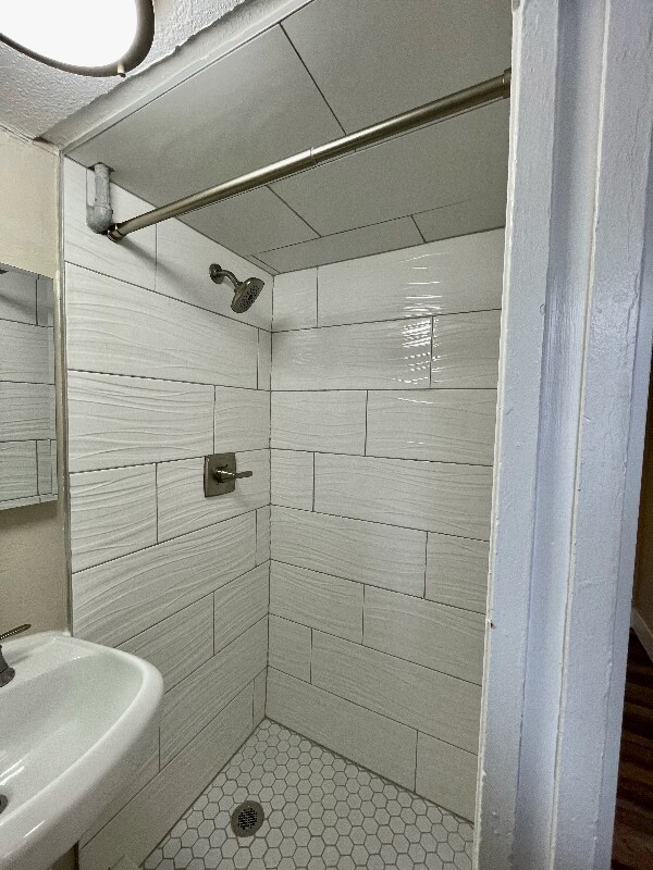 Building Photo - 1575 N Gaylord St