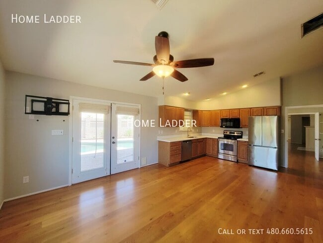 Building Photo - 11520 W Citrus Grove Way
