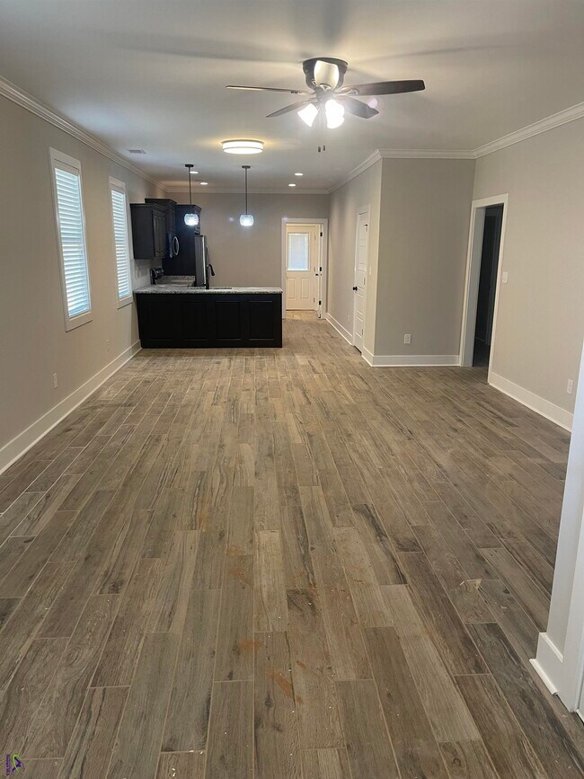 Building Photo - 119 Rolling Woods Cir