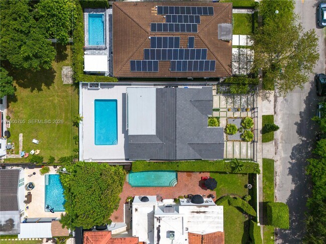 Building Photo - 2311 SW 23rd St