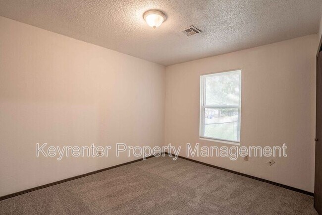 Building Photo - 4229 S 35th W Ave