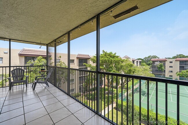 Building Photo - 10401 W Broward Blvd