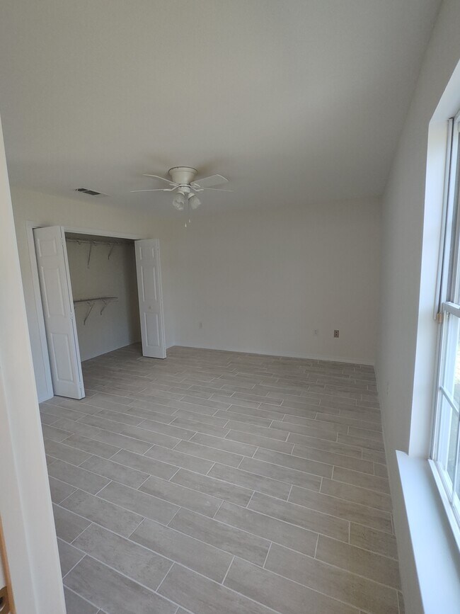 Building Photo - 5125 Colt Dr