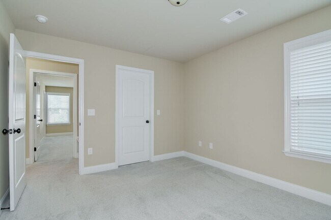 Building Photo - Updated Home in Heart of Evans
