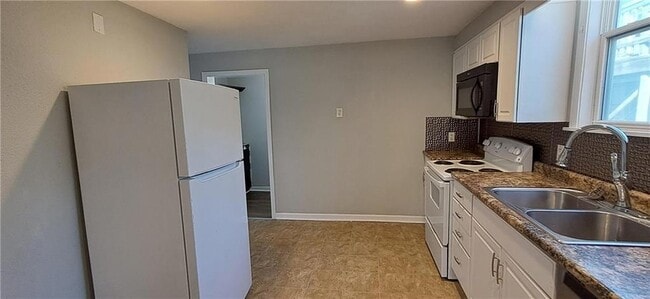 Building Photo - 107 Indiana Ave