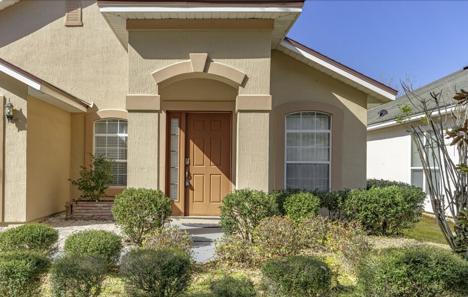 Building Photo - 14626 Falling Waters Dr