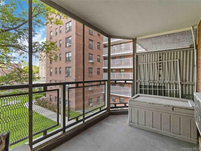Building Photo - 61-25 98th St
