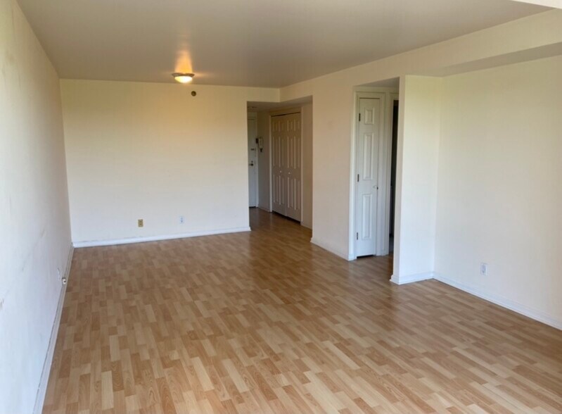 Building Photo - 170 Tremont St