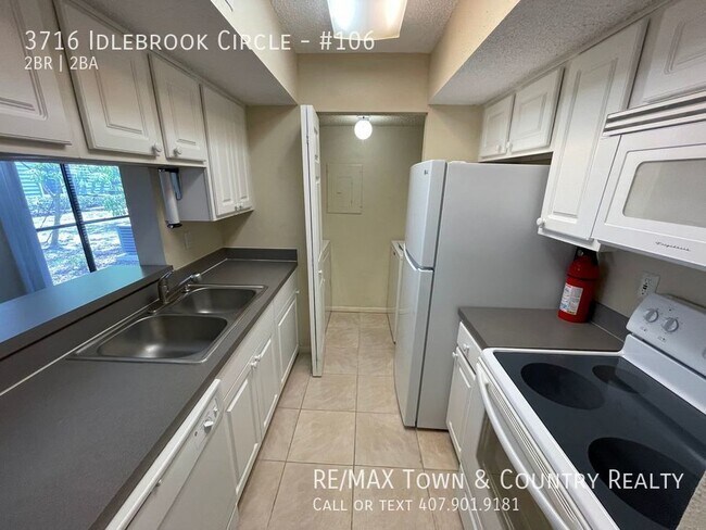 Building Photo - 3716 Idlebrook Cir