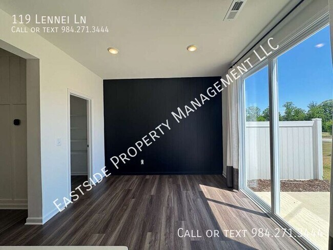 Building Photo - 119 Lennei Ln