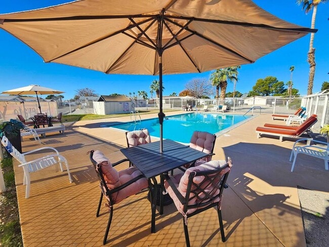 Building Photo - 3589 W Wells Rd