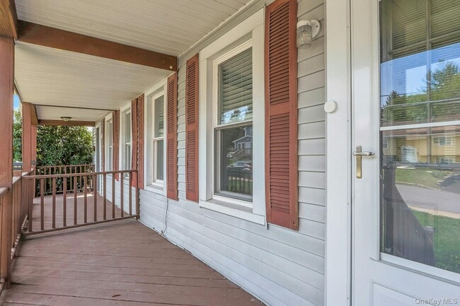 Building Photo - 22 Firth St