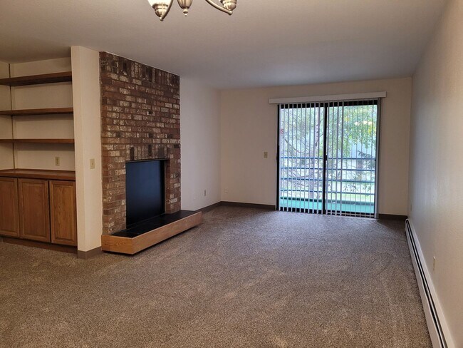 Building Photo - 3550 W Dimond Blvd