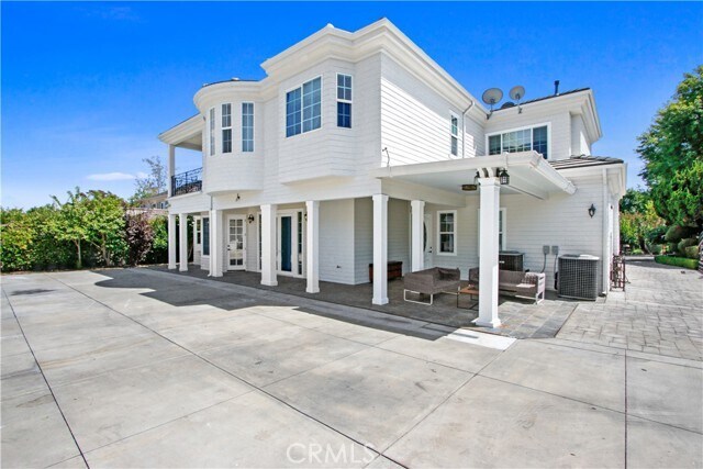 Building Photo - 1117 Encanto Dr