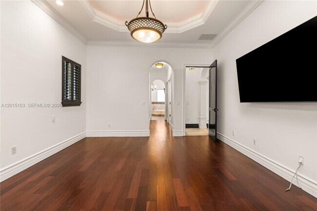 Building Photo - 5838 SW 50th St