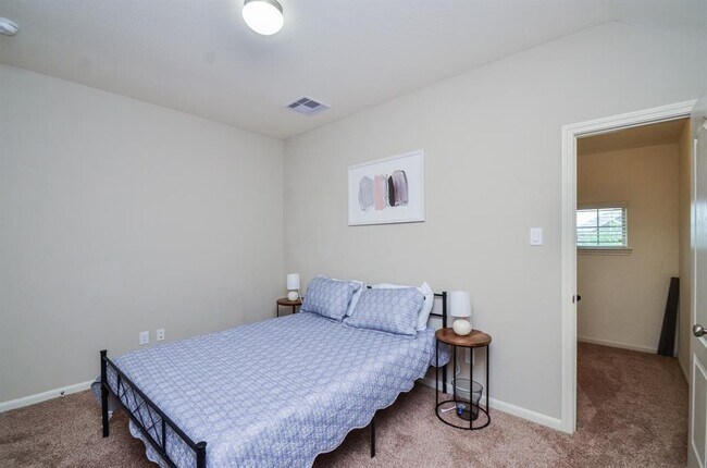 Building Photo - 1627 Summer City Dr