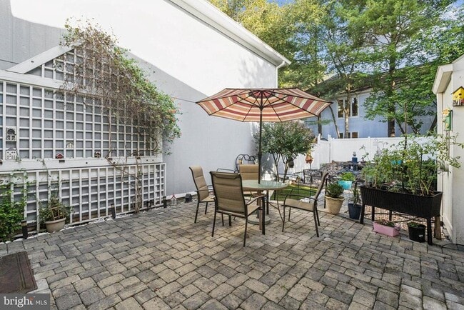 Building Photo - 47660 Pennrun Way