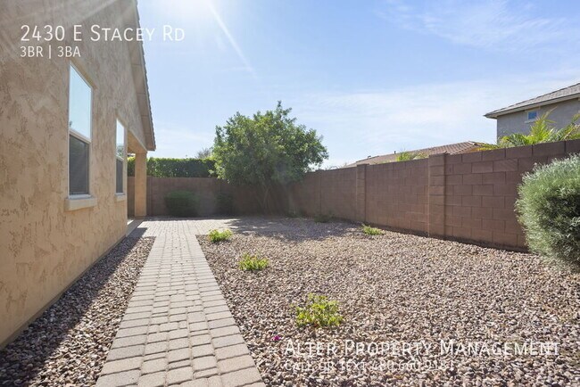 Building Photo - 2430 E Stacey Rd