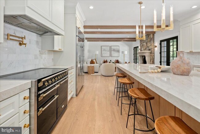 Building Photo - 10816 Barn Wood Ln