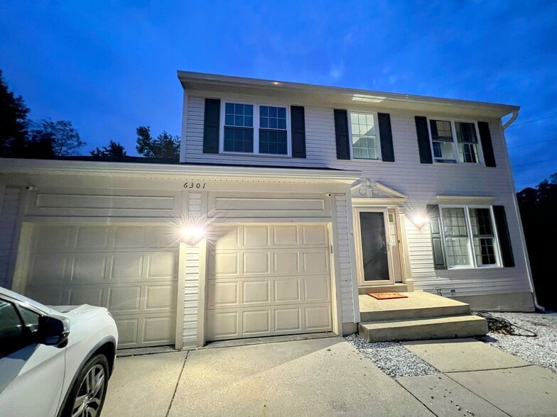 Primary Photo - 6301 Grenfell Ct