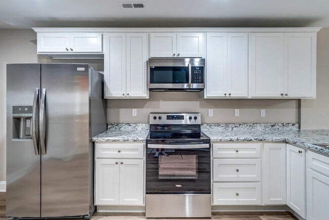 Building Photo - 180 Garden Gate Dr