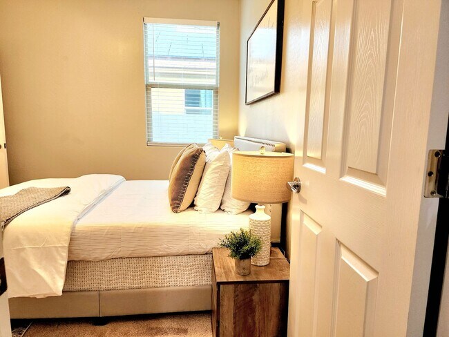 Building Photo - Coming Soon! CHARMING! FULLY-FURNISHED 4/B...