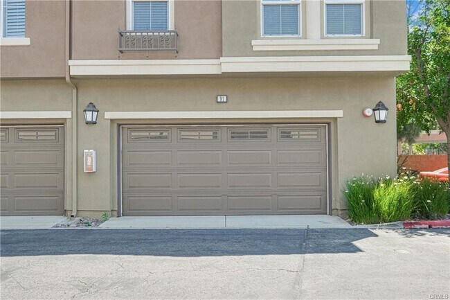 Building Photo - 15723 Parkhouse Dr