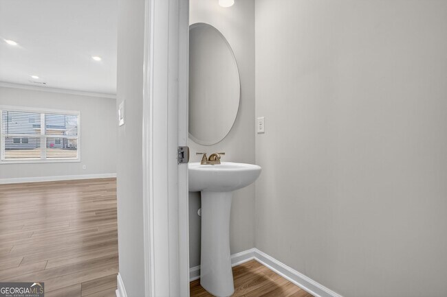 Building Photo - 4211 Portsbrook Ave