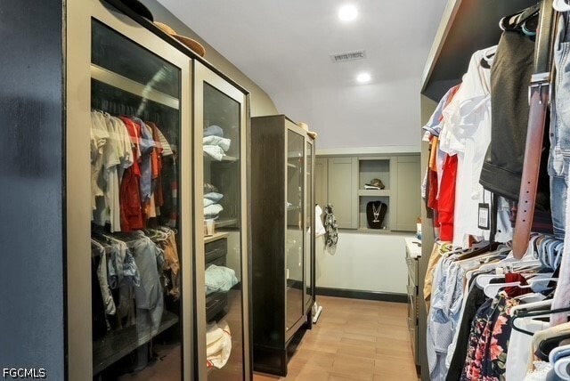 Building Photo - 95 Schneider Dr