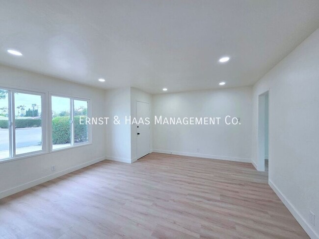 Building Photo - 13418 Lynne Dr