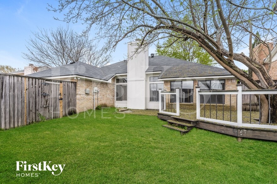 Building Photo - 7921 Rice Dr