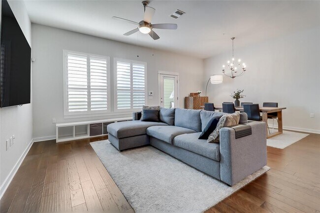 Building Photo - 4121 Berkman Dr