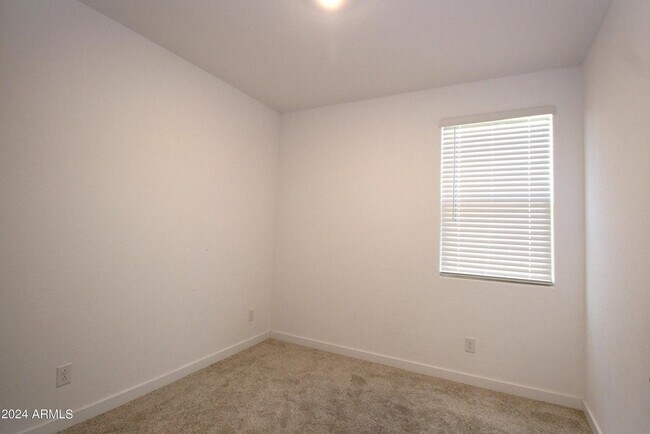 Building Photo - 1649 W la Mirada Dr