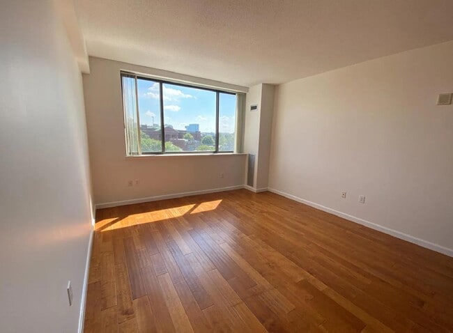 Building Photo - 169 Monsignor O'Brien Hwy