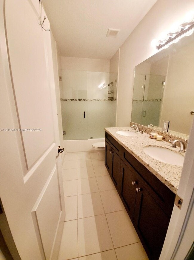 Building Photo - 8163 NW 115th Ct