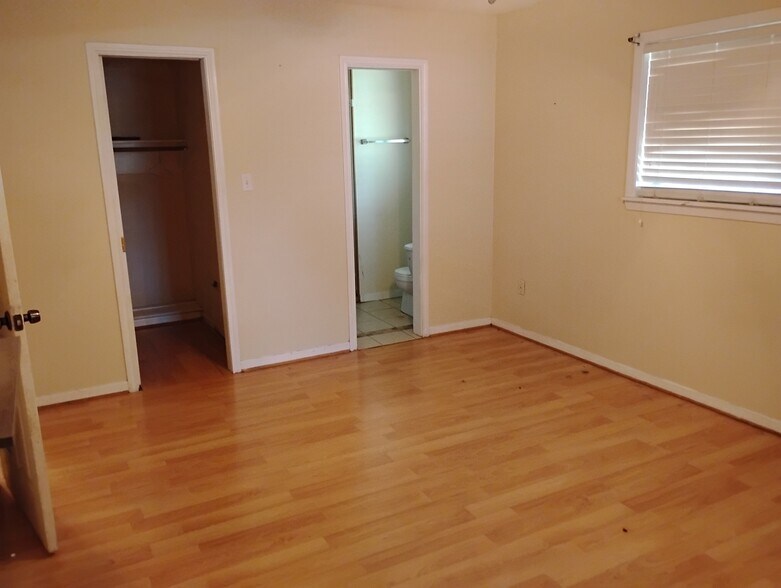 Master Bedroom with Bathroom - 1106 Hillcrest Dr