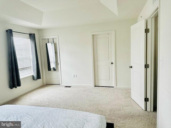 Building Photo - 5350 Laurel Valley Ln