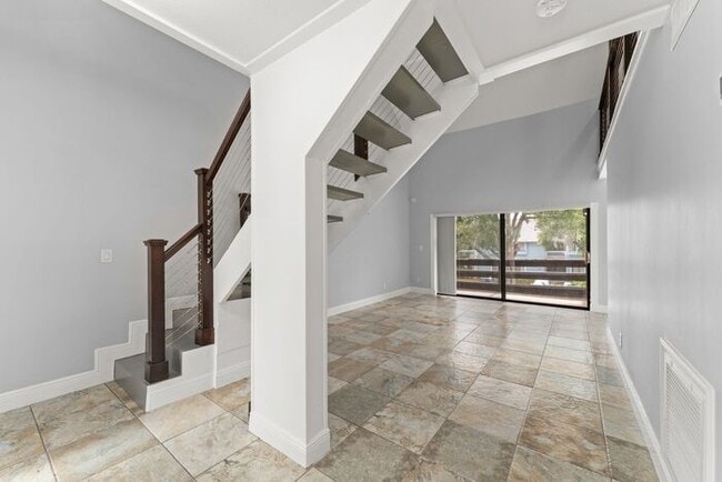 Building Photo - Great Month to Month rental opportunity in Altamonte Springs!