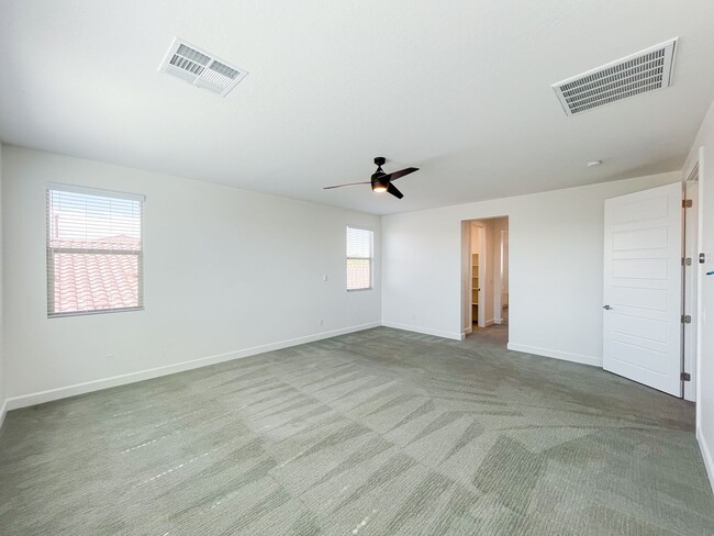 Building Photo - Exquisite Luxury Rental in Prestigious Gated Tule Springs Community