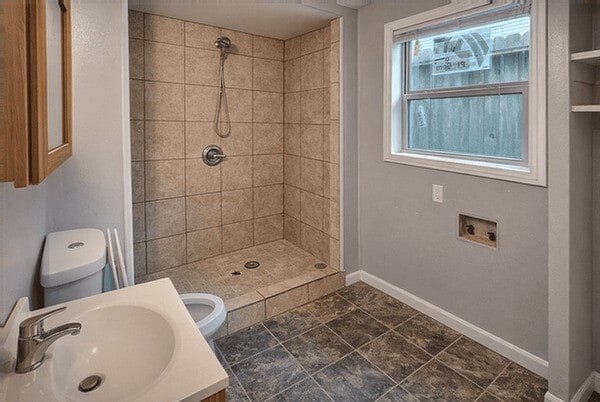 Building Photo - 511 W Cleveland St