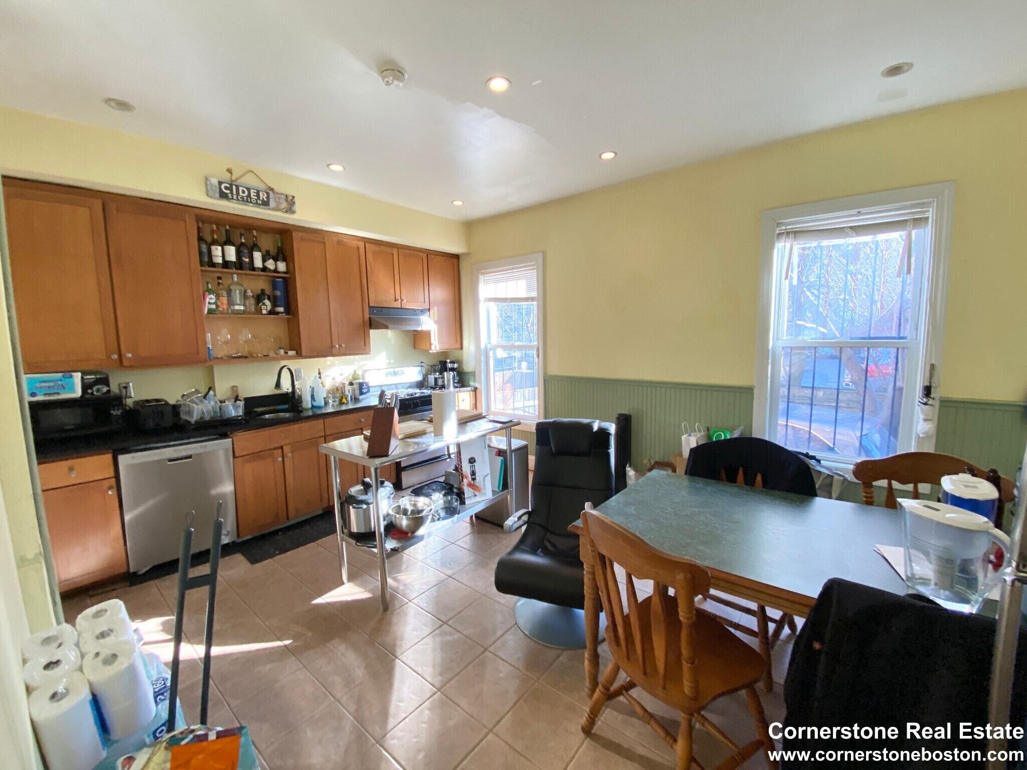 Building Photo - 31 Worthington St