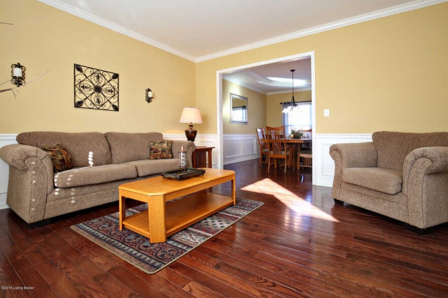 Formal Living Room - 9219 Eminence Ct