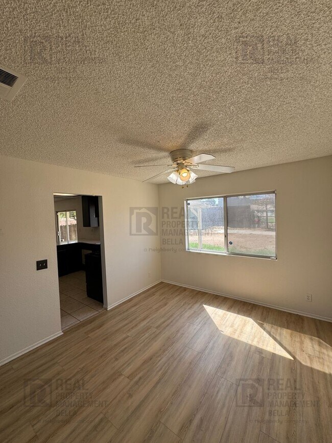 Building Photo - 1330 Wrigley Ln